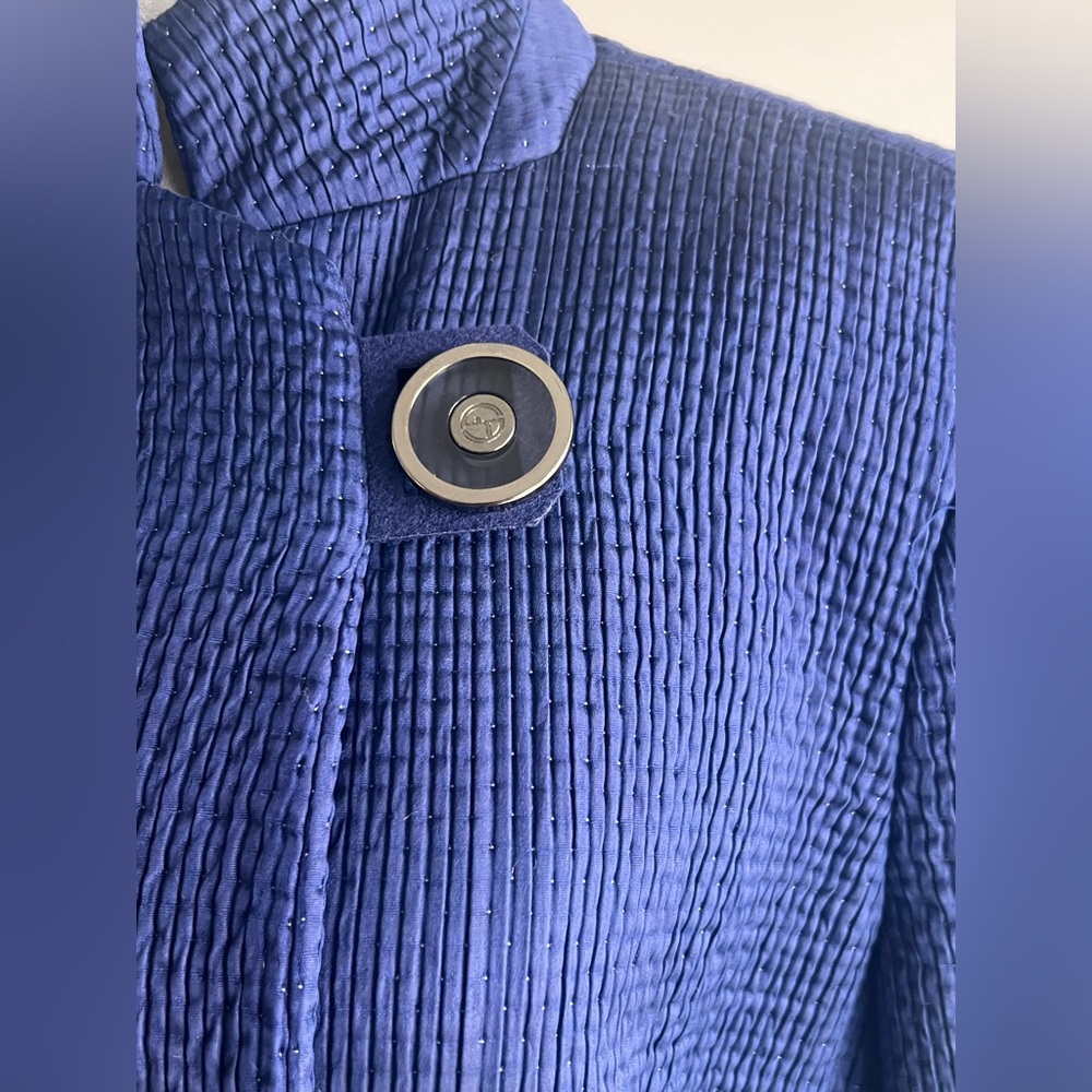 Giorgio Armani Blazer women’s size 48 - Picture 6 of 16